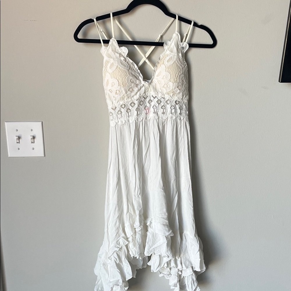 NWT AKIRA Elegant White Lace Dress